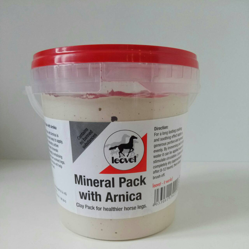 Глина для коня з арнікою Mineral Pack with Arnica, Leovet